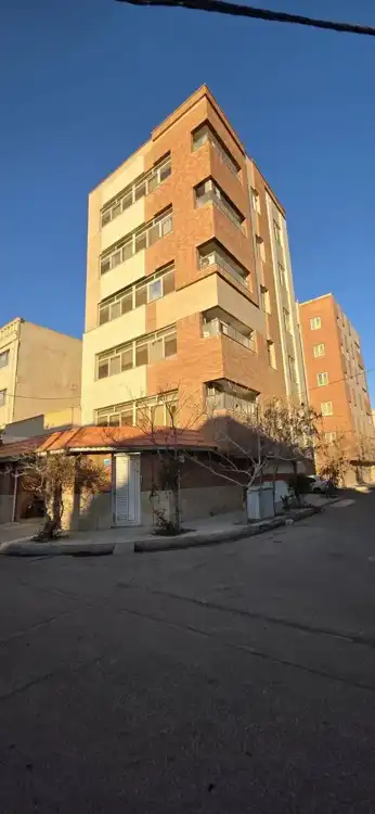 آپارتمان تک واحدی سه بر